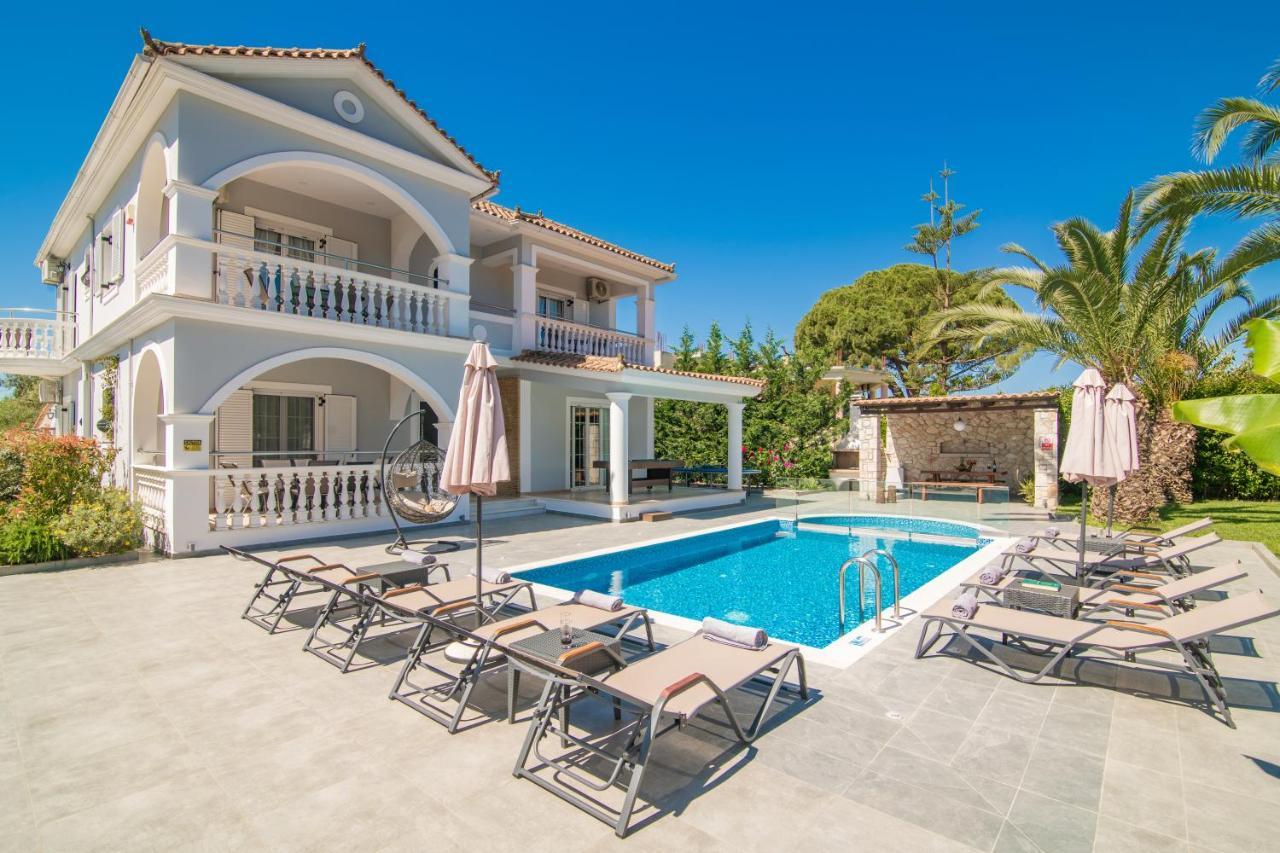 Luxury Villa Vanato & Pool Koukounariá エクステリア 写真