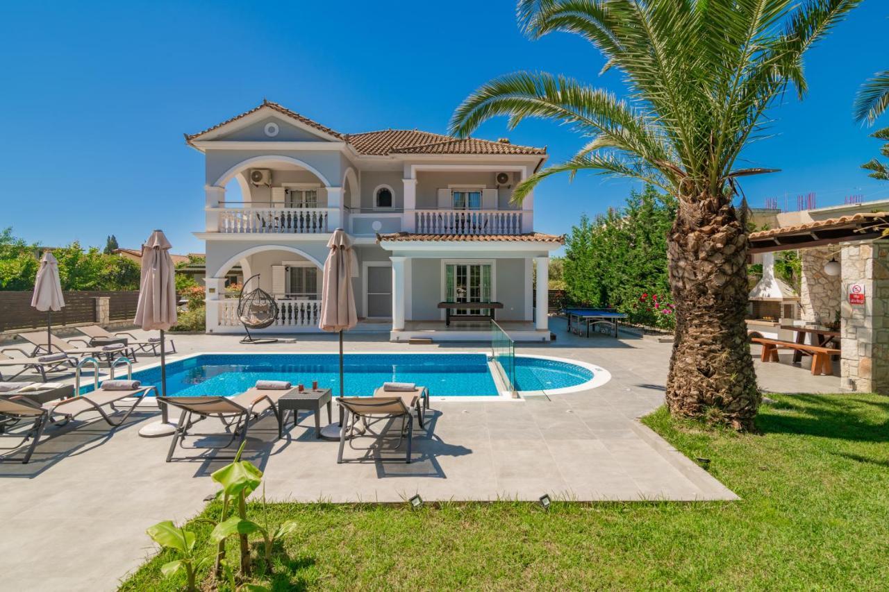 Luxury Villa Vanato & Pool Koukounariá エクステリア 写真