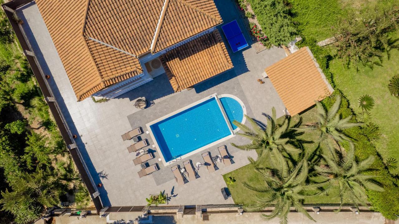 Luxury Villa Vanato & Pool Koukounariá エクステリア 写真