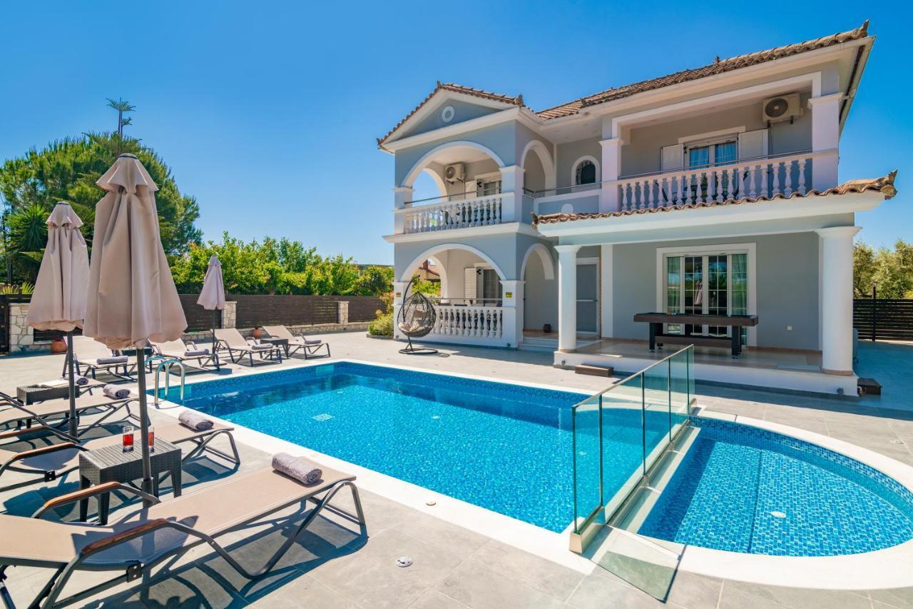 Luxury Villa Vanato & Pool Koukounariá エクステリア 写真
