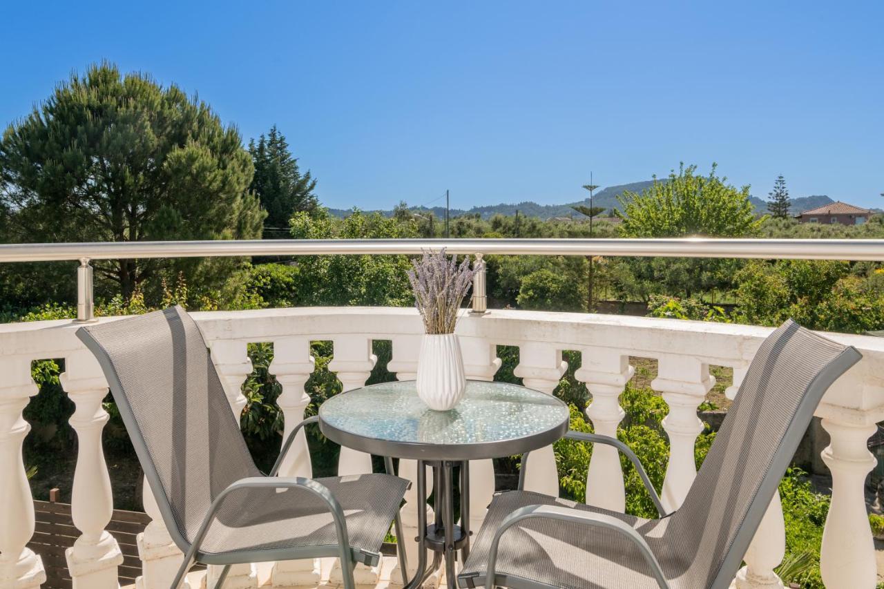 Luxury Villa Vanato & Pool Koukounariá エクステリア 写真
