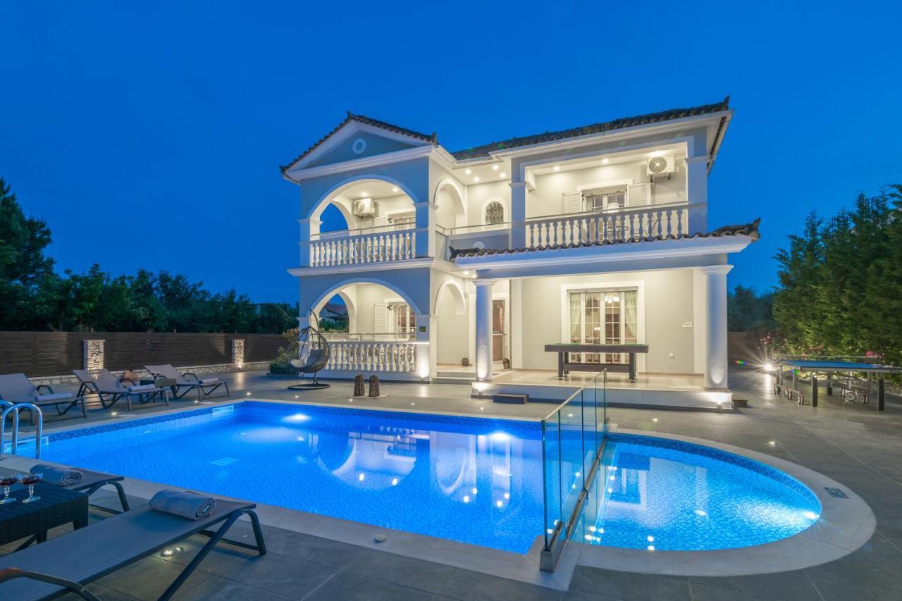 Luxury Villa Vanato & Pool Koukounariá エクステリア 写真